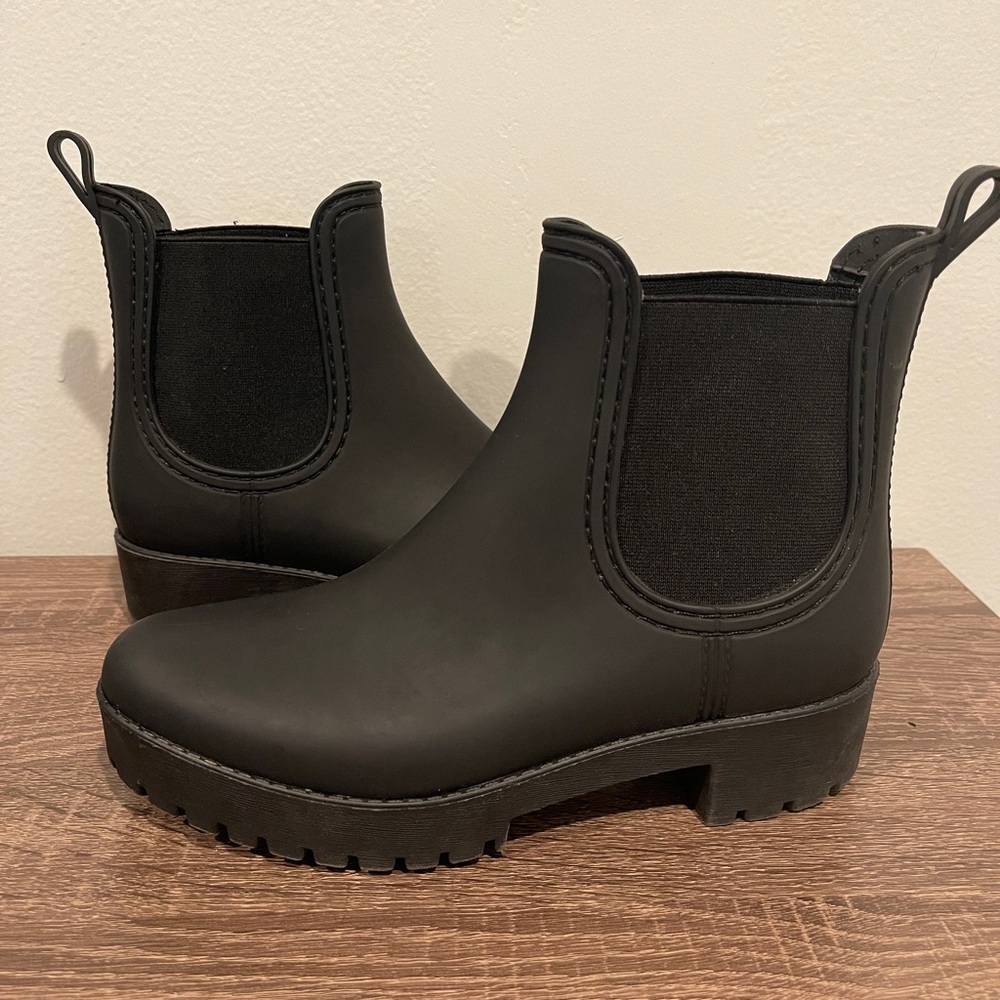 Black Boots